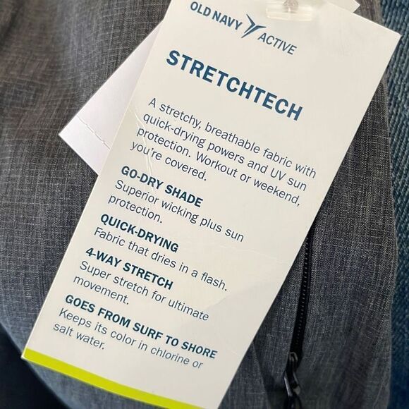 Old Navy Men’s Gray At the Knee 9” Inseam Shorts size medium NEW - Picture 5 of 6